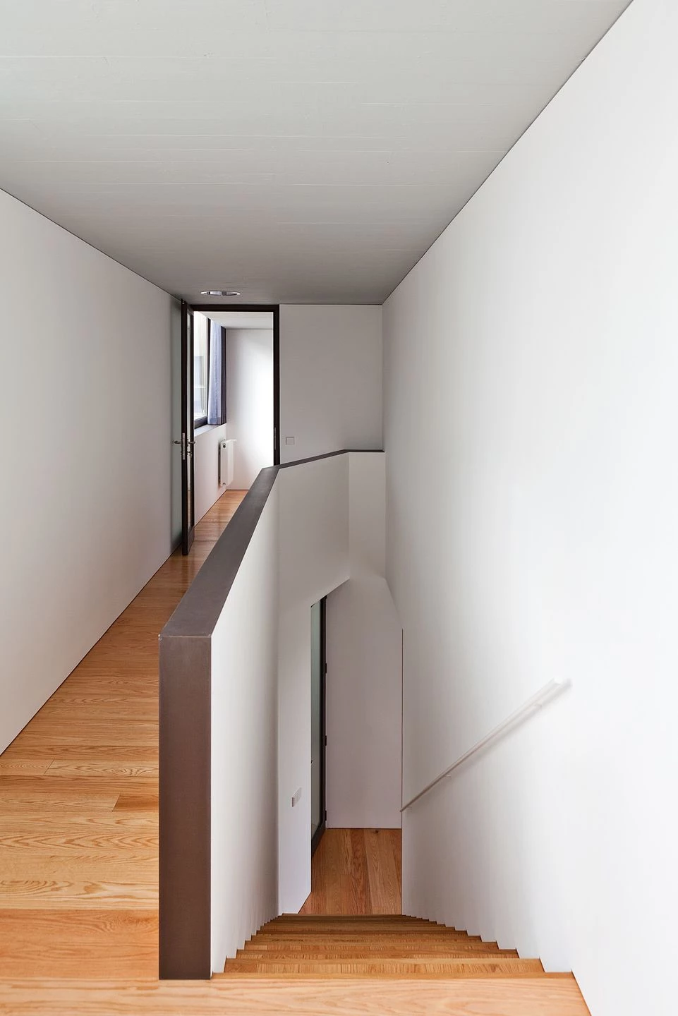 城市之家的现代解析 | 私密与公共的完美融合-27