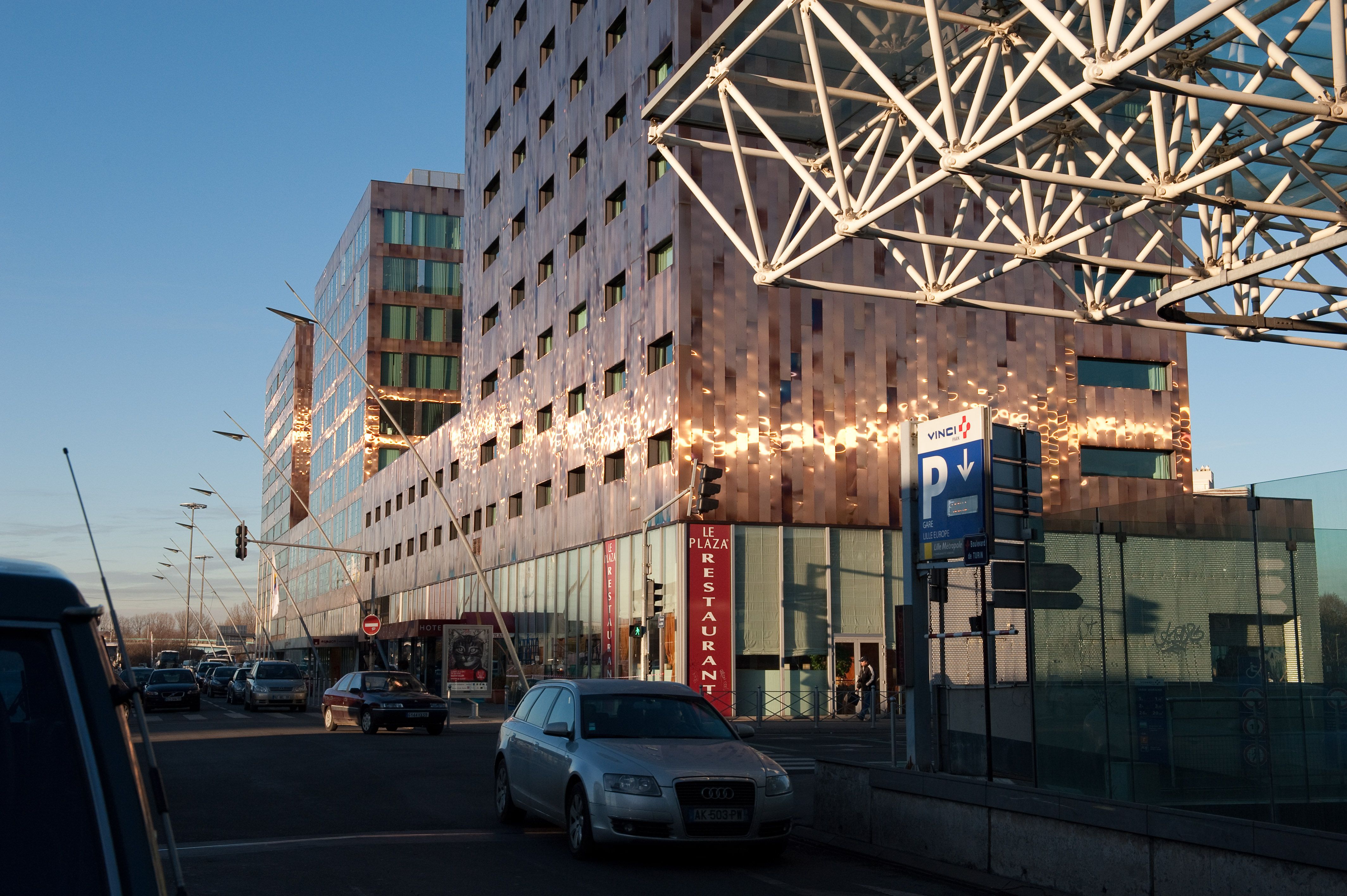 欧亚列车站 · OMA 打造法国里尔城市更新典范-19