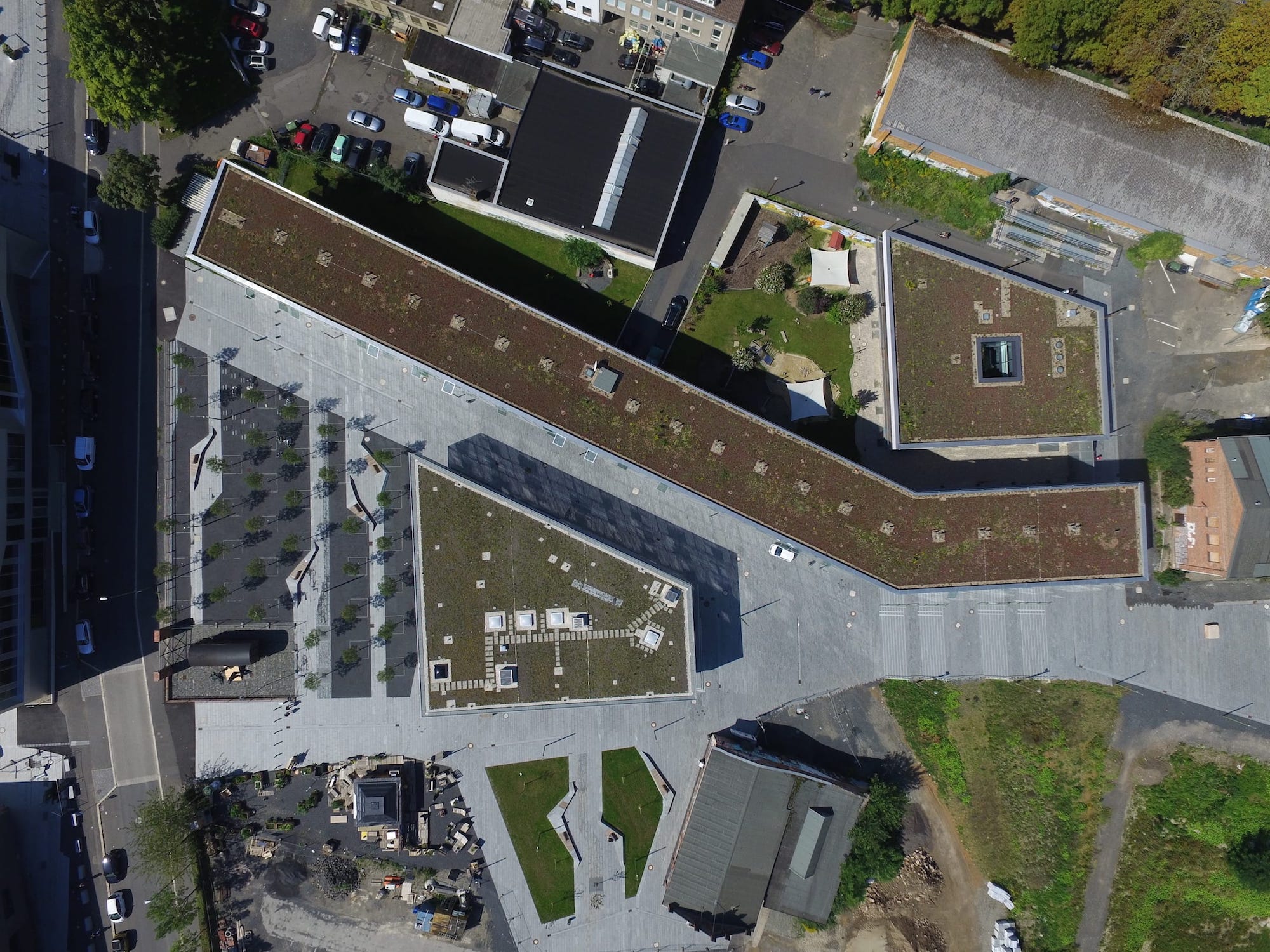 德国黑塞州卡塞尔北校区景观设计-4