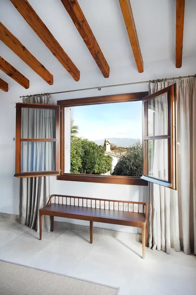 明亮设计打造温馨西班牙海岛住宅-11