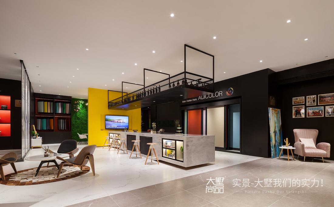 单色涂料打造的艺术空间-8