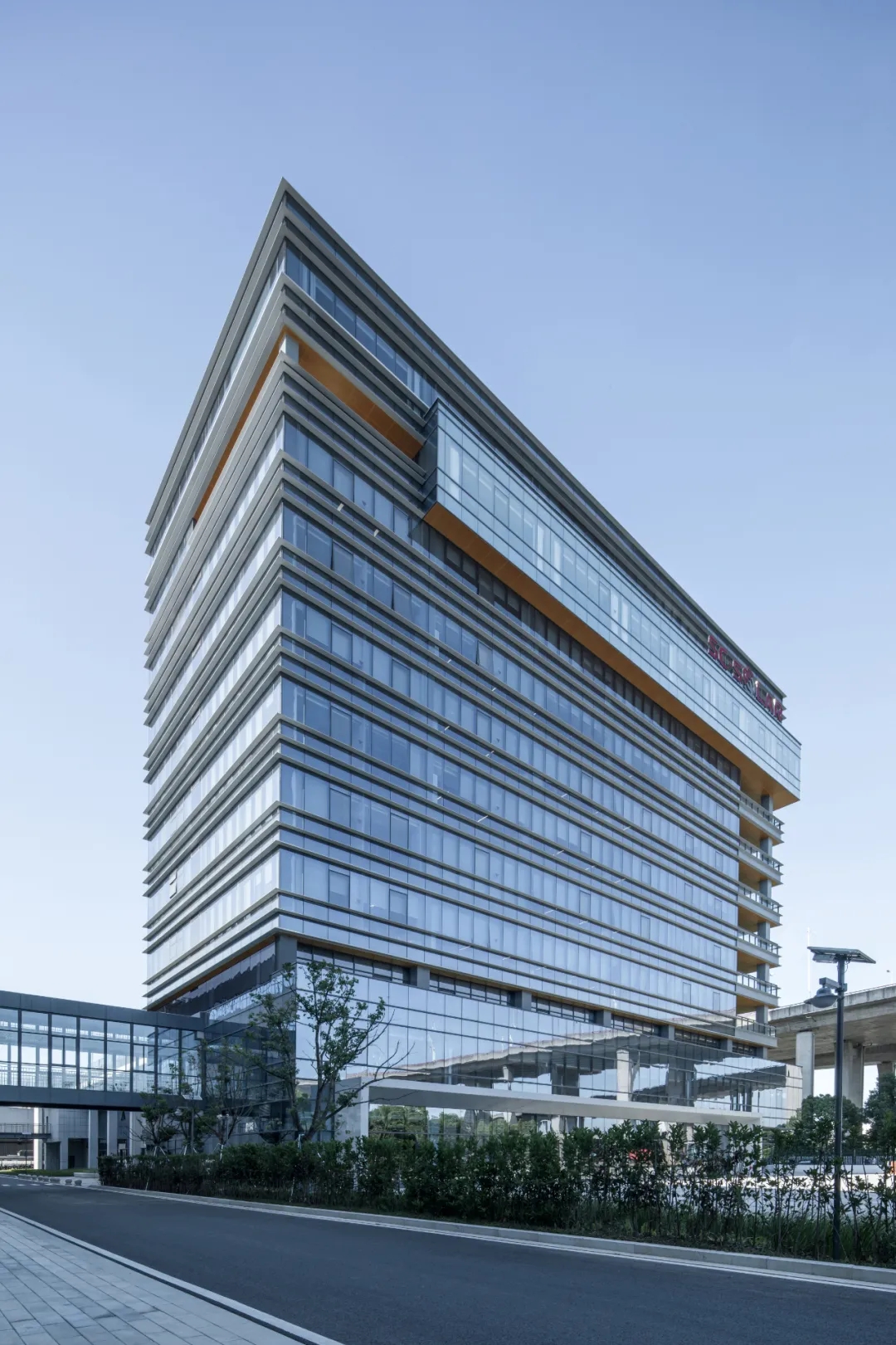 苏州年产318台高端光伏组件设备扩产项目和异质结和钙钛矿叠层电池核心设备研发项目 | 启迪设计集团 | 中国江苏苏州-25