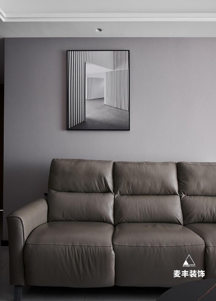 简约风格融入艺术元素,打造舒适宜居空间-6