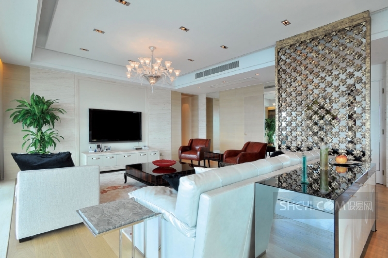 西九凯旋门：属于你的浪漫之都-3