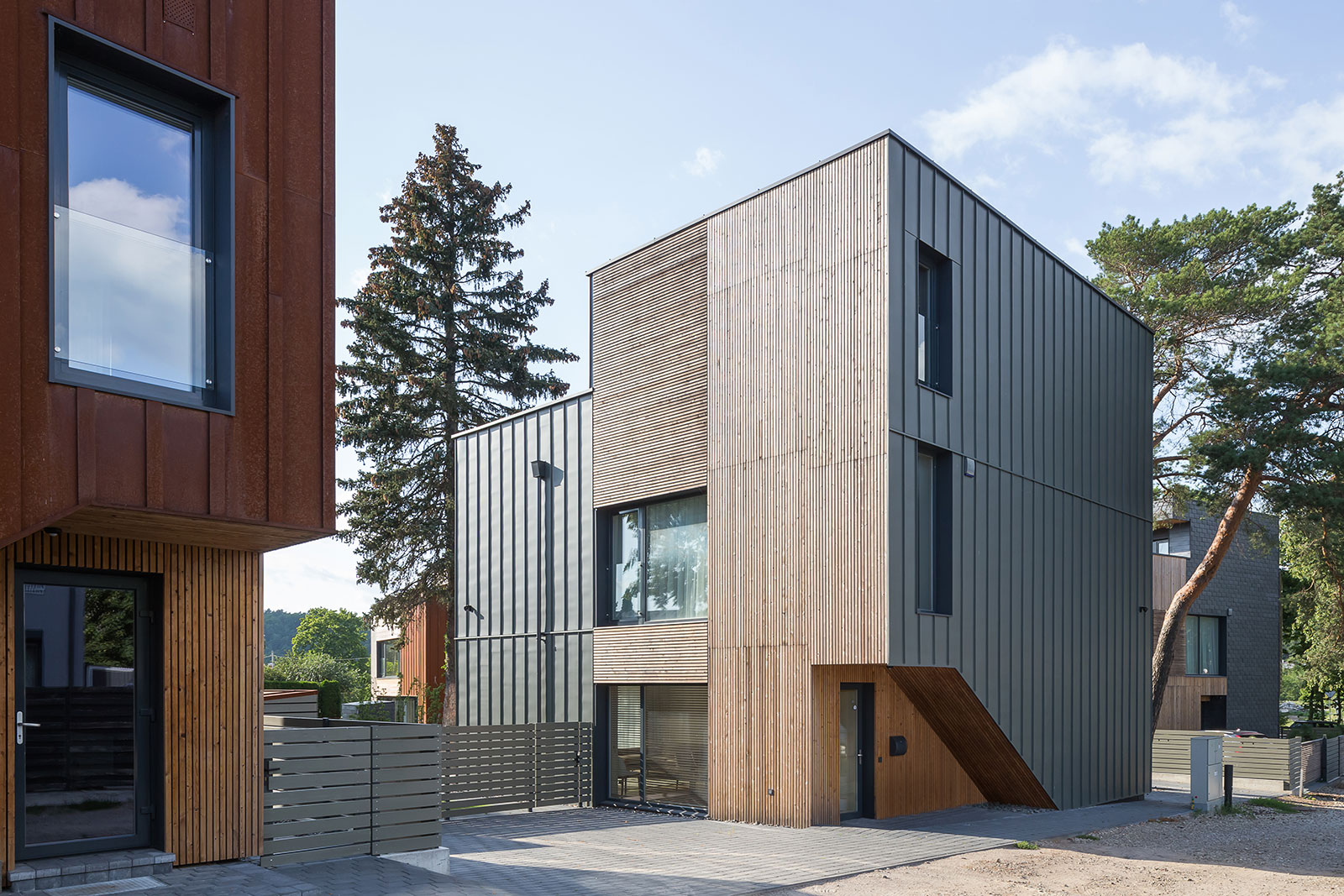 PRIVATE MULTI STOREY APARTMENTS IN KAUNAS | NEBRAU-23