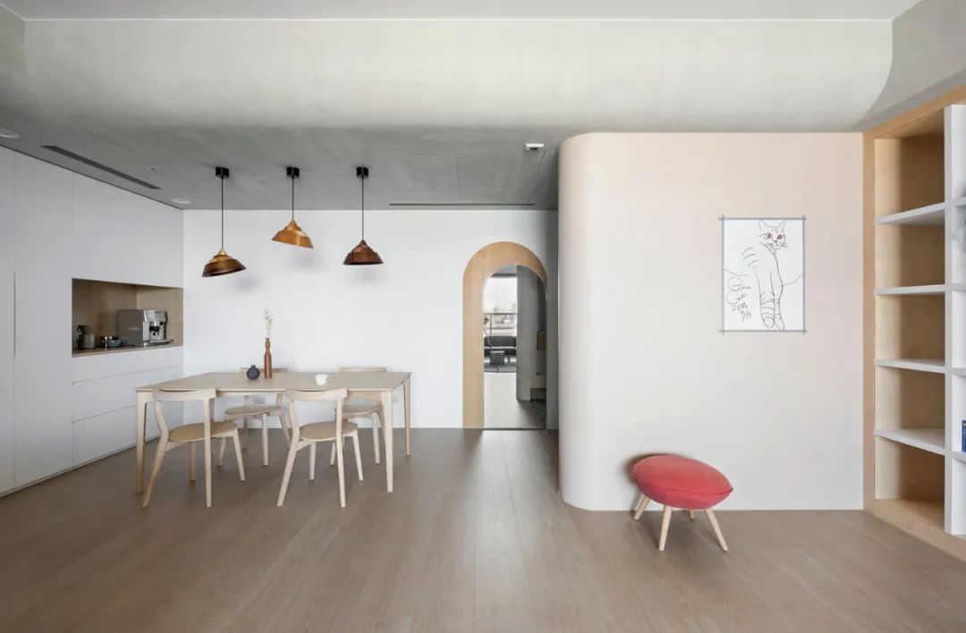 现代简约风的四口之家-15