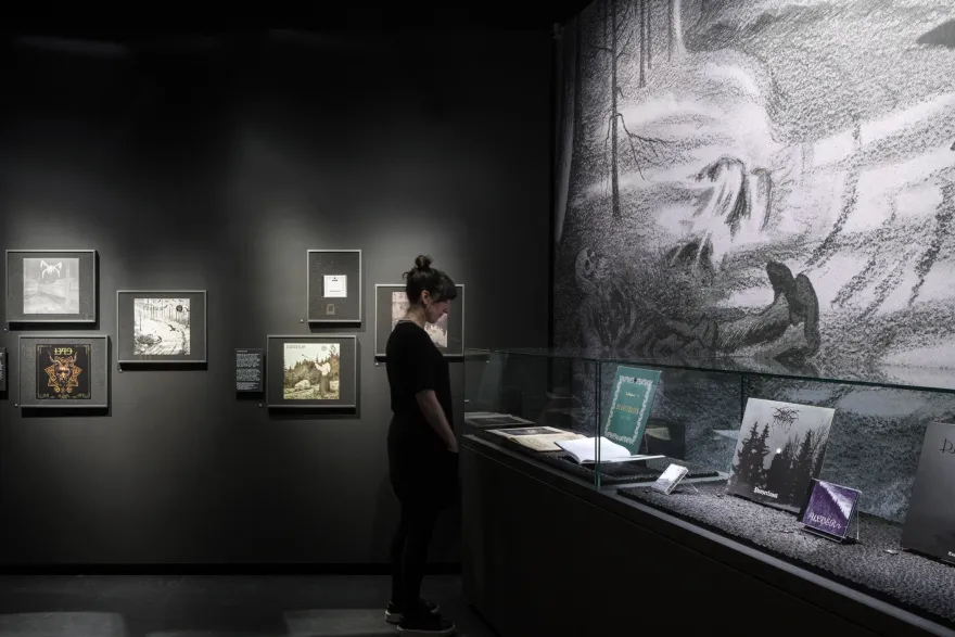 挪威国家图书馆黑色金属展丨Nissen Richards Studio-29