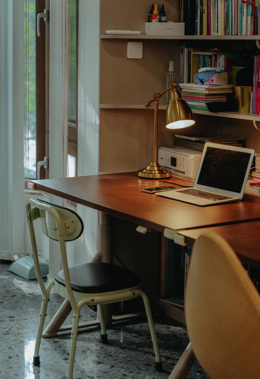 复古风一家三口的温馨之家-10