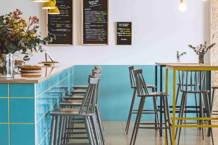 西班牙"绿色咖喱"餐厅,明亮温馨的素食空间-0