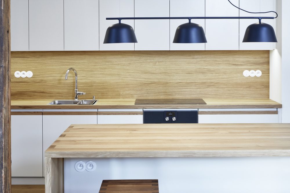 复古与现代交融的捷克公寓设计-23