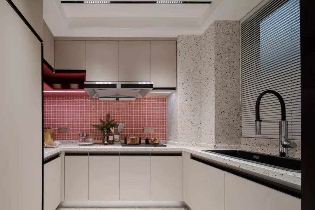 艺术个性的 70㎡现代时尚公寓丨中国兰州丨深圳市莫菲特空间设计有限公司,深圳市佳明酒店配饰有限公司-15