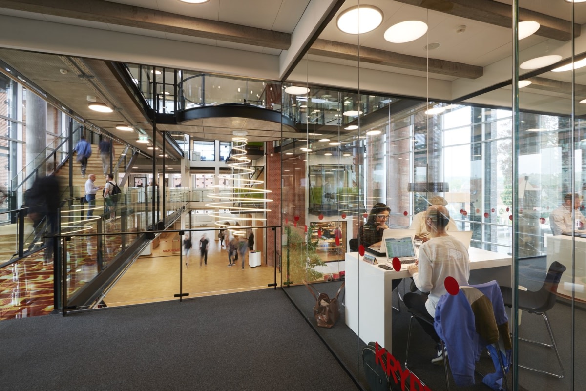 丹麦 VUC Aabenraa 大学动态学习空间丨ZENI arkitekter-16