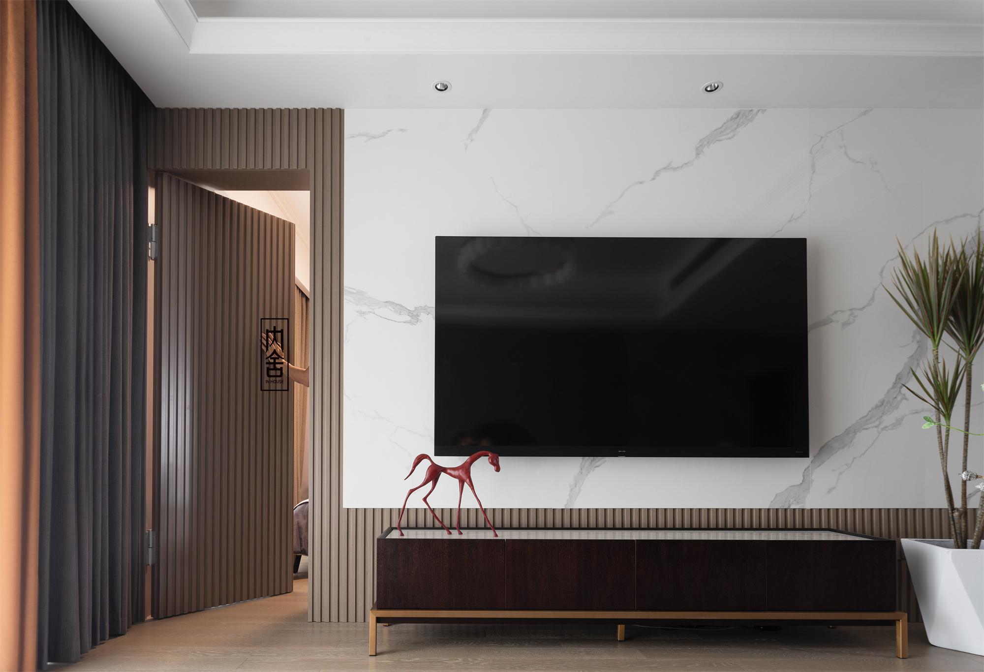 遇见·秋天 · 现代轻奢四居室设计丨美国西雅图丨内舍整体软装-12