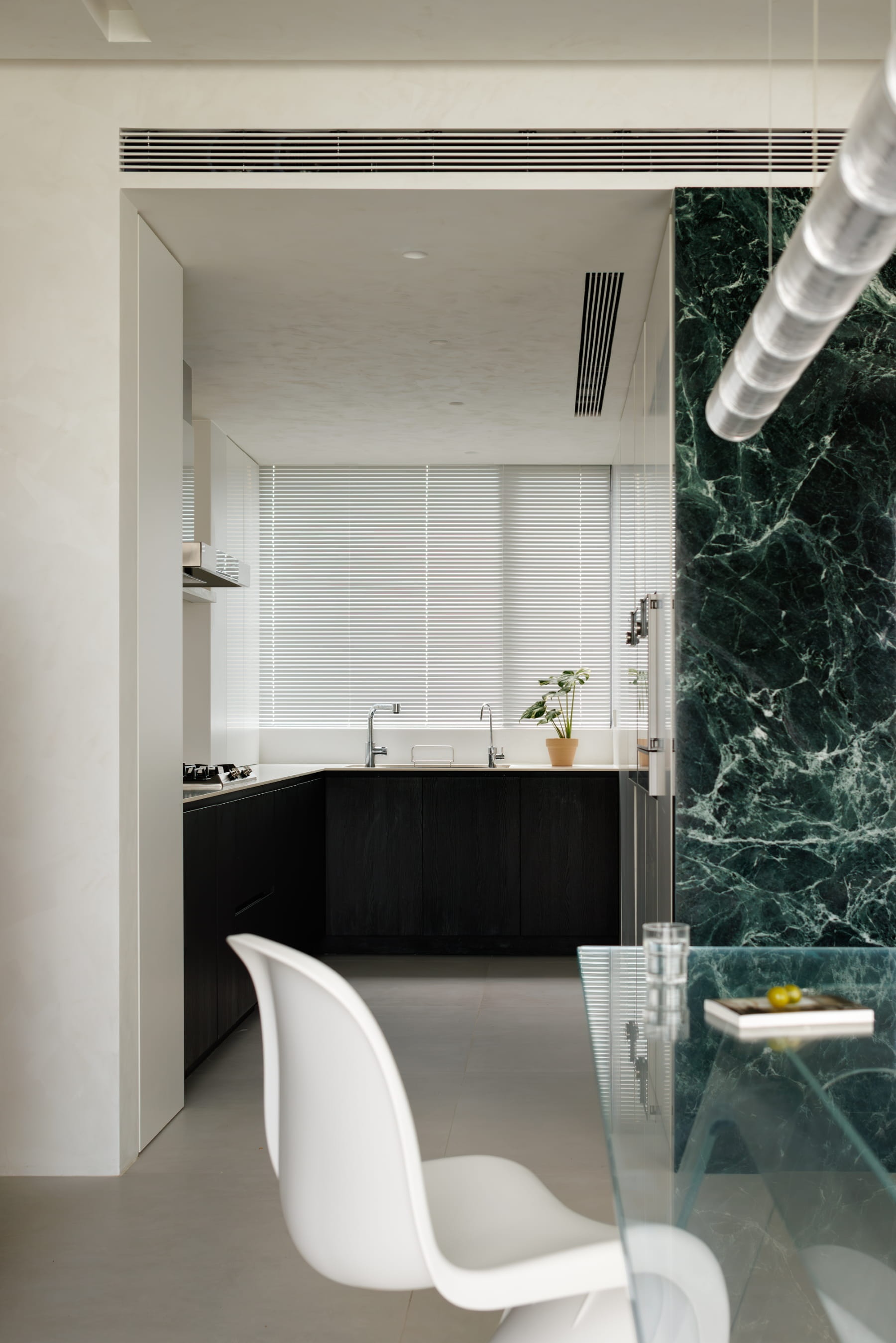 HURR赫设计丨极简中彰显趣味与品味的家-26