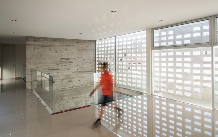 墨西哥阿瓜斯卡连特斯市大陆风格住宅设计-7