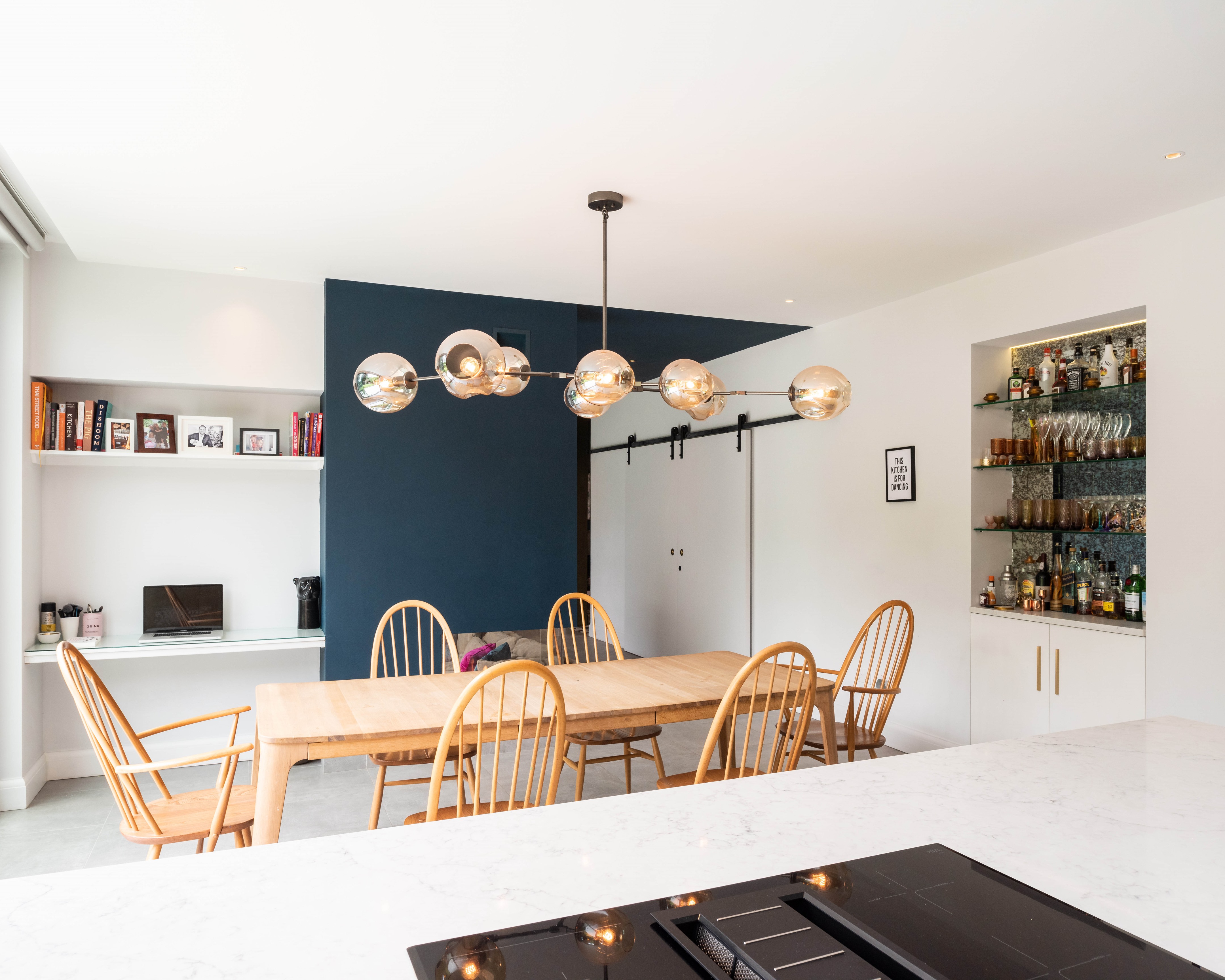 色彩缤纷家庭别墅丨Studio Bua-31