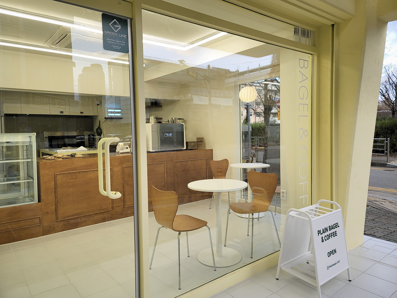 首尔 8 坪可爱面包店，专业室内设计打造温馨空间-5