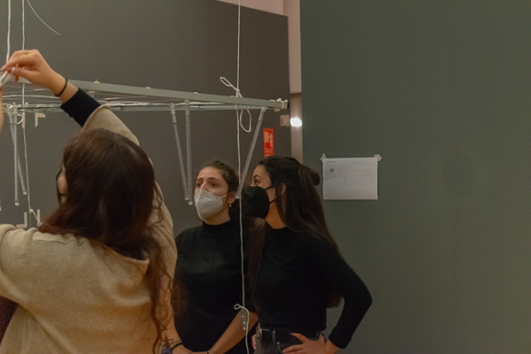 回声，一座城市的反射（注：refle·os推测应为reflejos，西班牙语反射、反响之意） -13