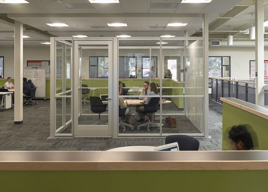 重构废弃场地,打造灵活学习空间的山顶学校-11