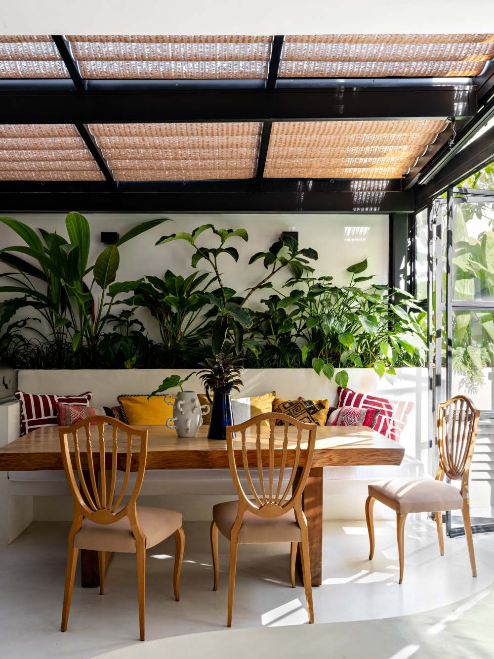 巴西设计师打造现代温馨家庭空间-10