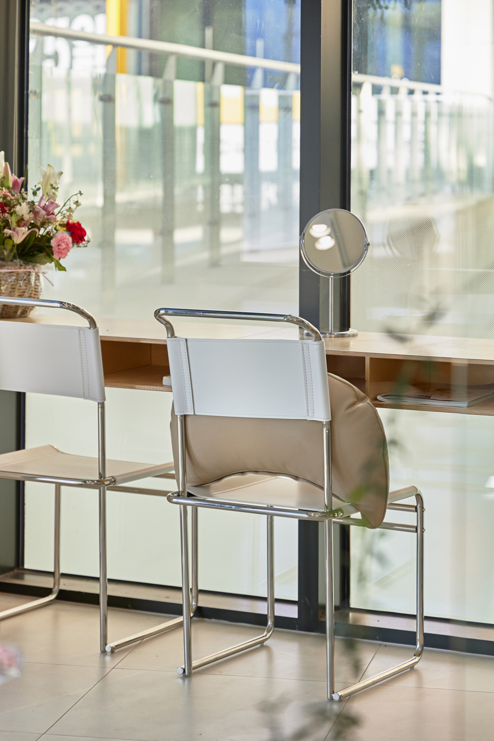 现代简约风格的 16 平米美容室内设计-14