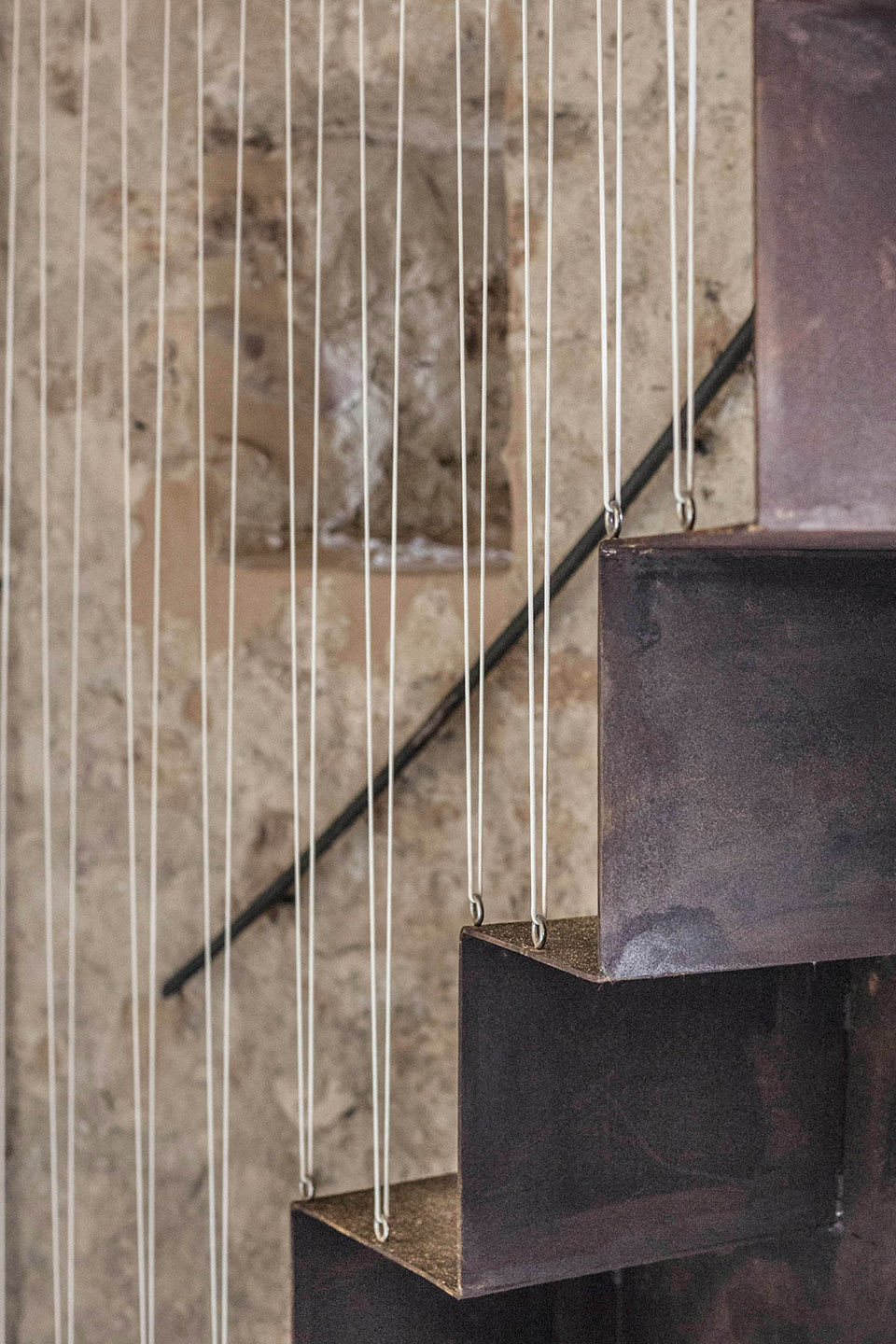 西班牙古老防御塔改造 / Marià Castelló Martínez-16