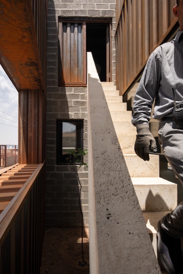 《工人与工厂》《贾德加尔小学》《亚伯拉罕宗教家园》丨伊朗丨Deed Studio-17