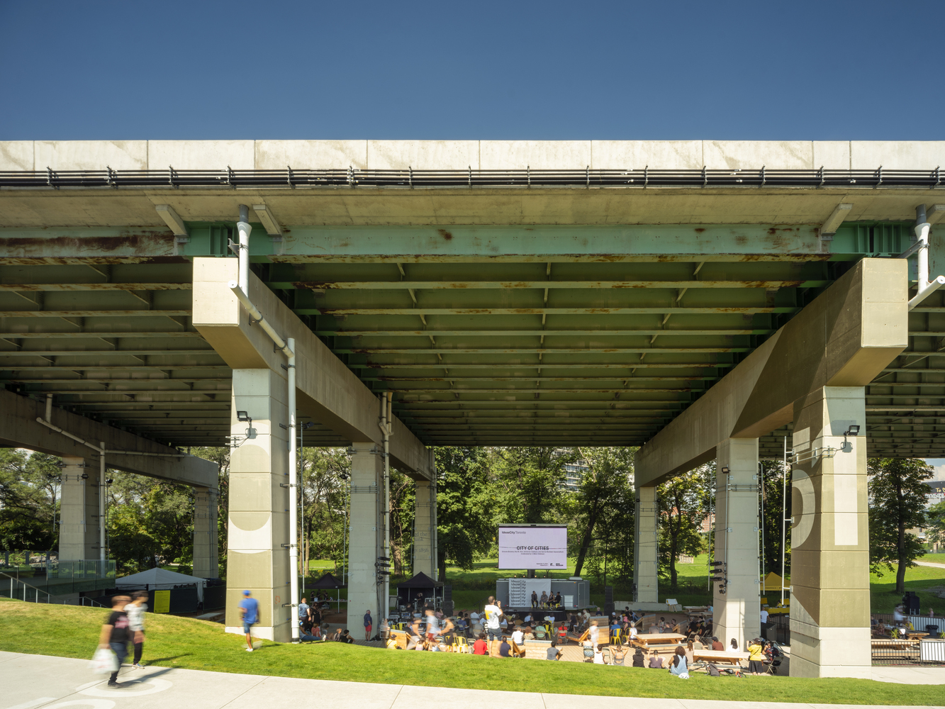 多伦多“The Bentway”-26