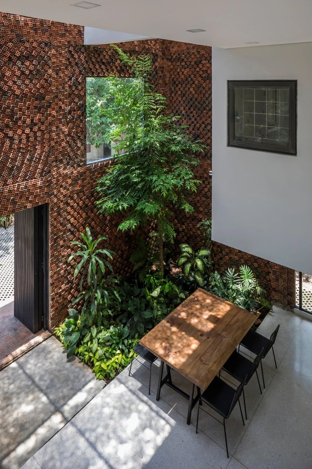 全球最具创意的十座红砖建筑丨孟加拉国丨PMA Madhushala,Sthapotik,CTA 等-54