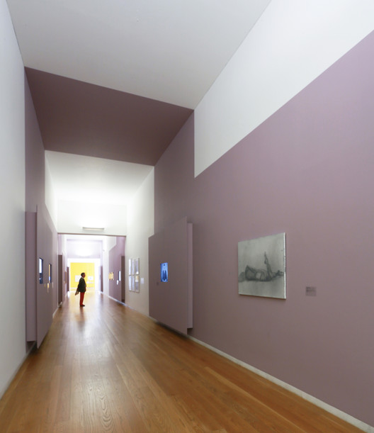 色彩之舞 · 西扎的 Serralves 藏品展-13