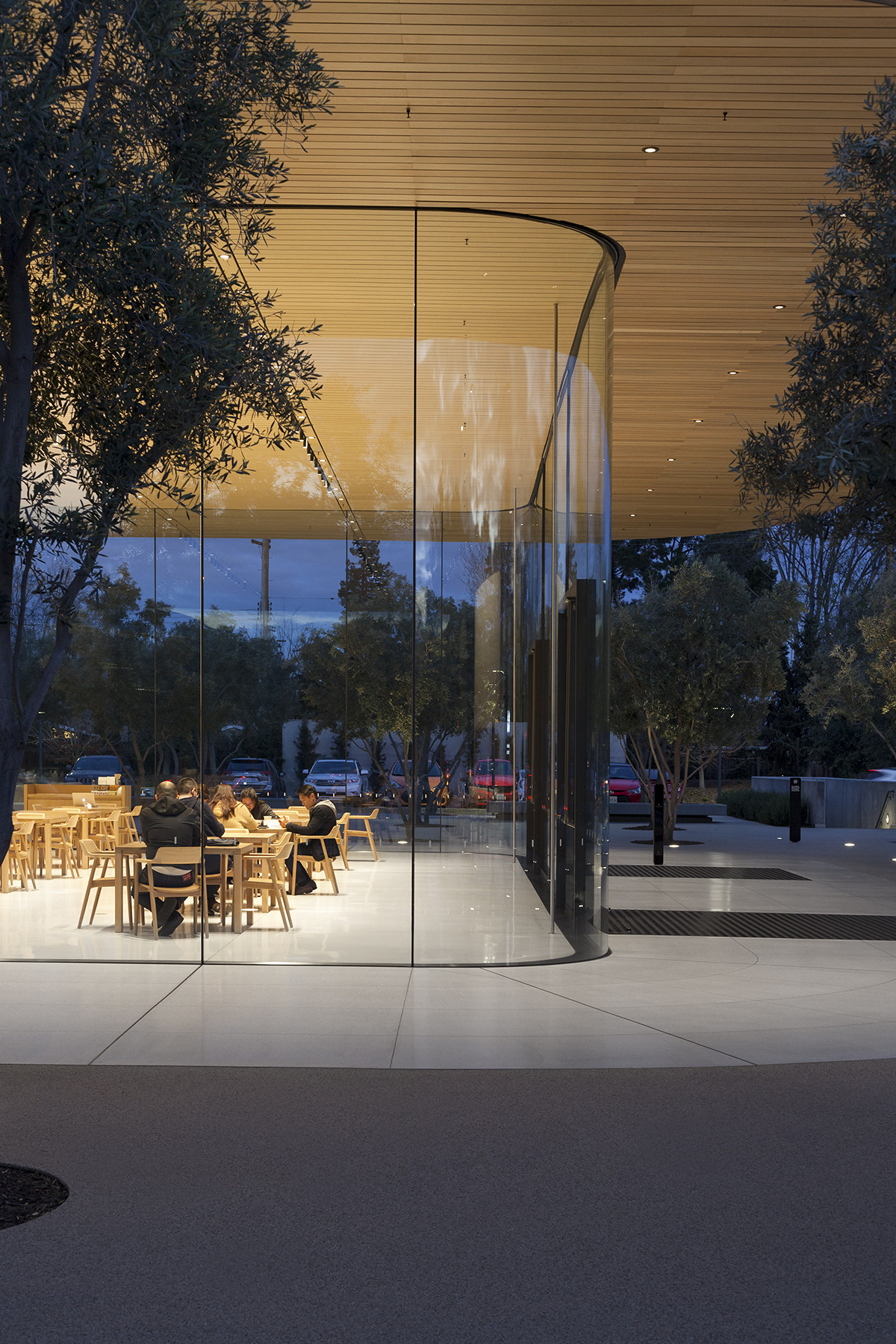 苹果公园游客中心-23