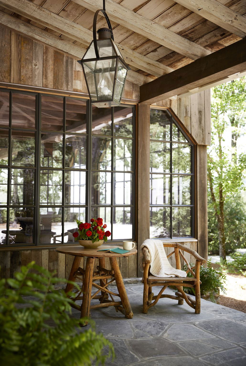 美式复古森林小屋，历史与自然的完美融合-2