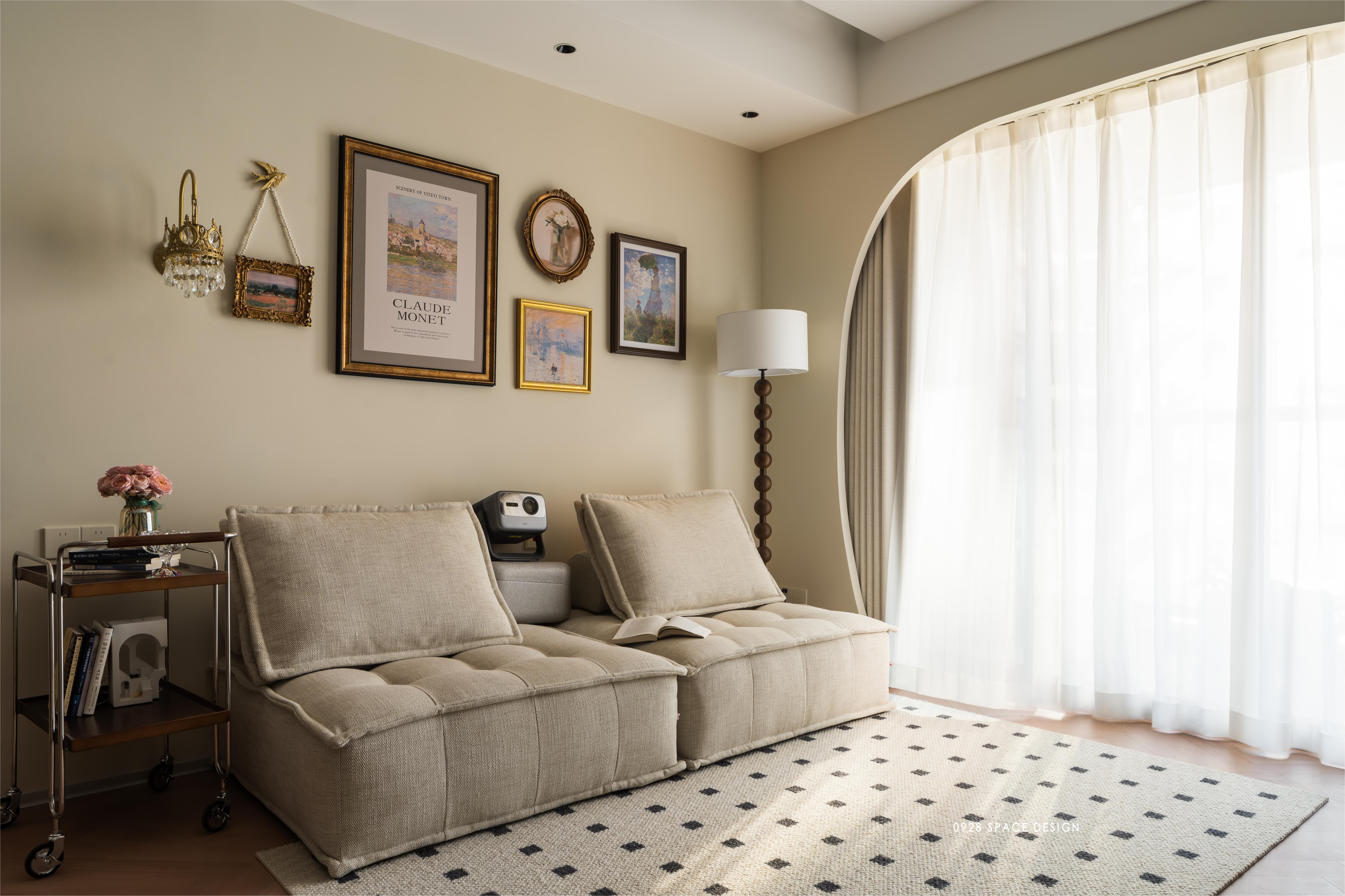 一人一猫的法式复古-59