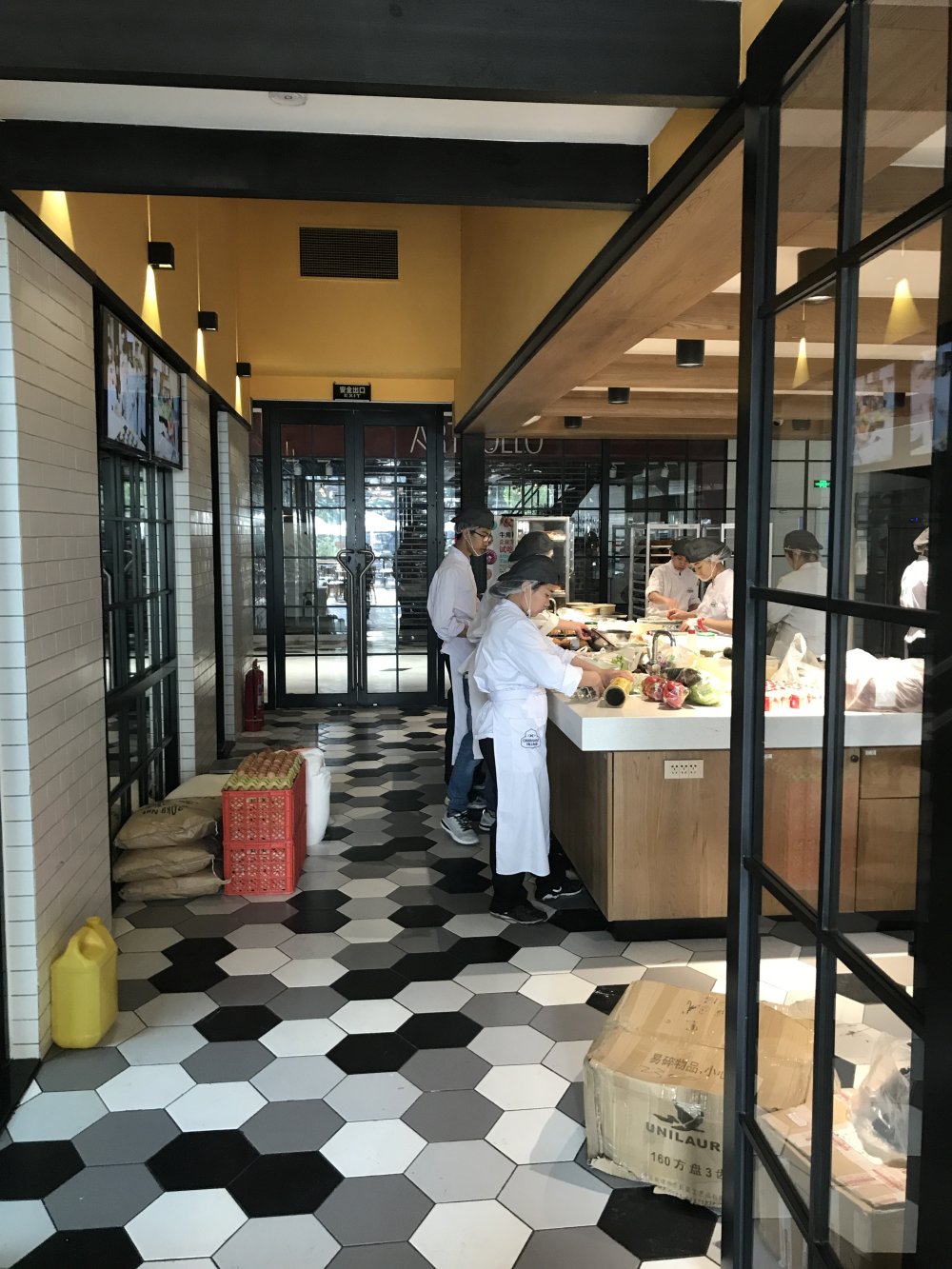 北京牛角村面包店-16