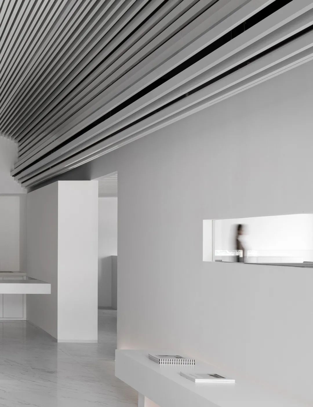 直与曲的交汇，纯粹而律动的空间丨正方良行-33