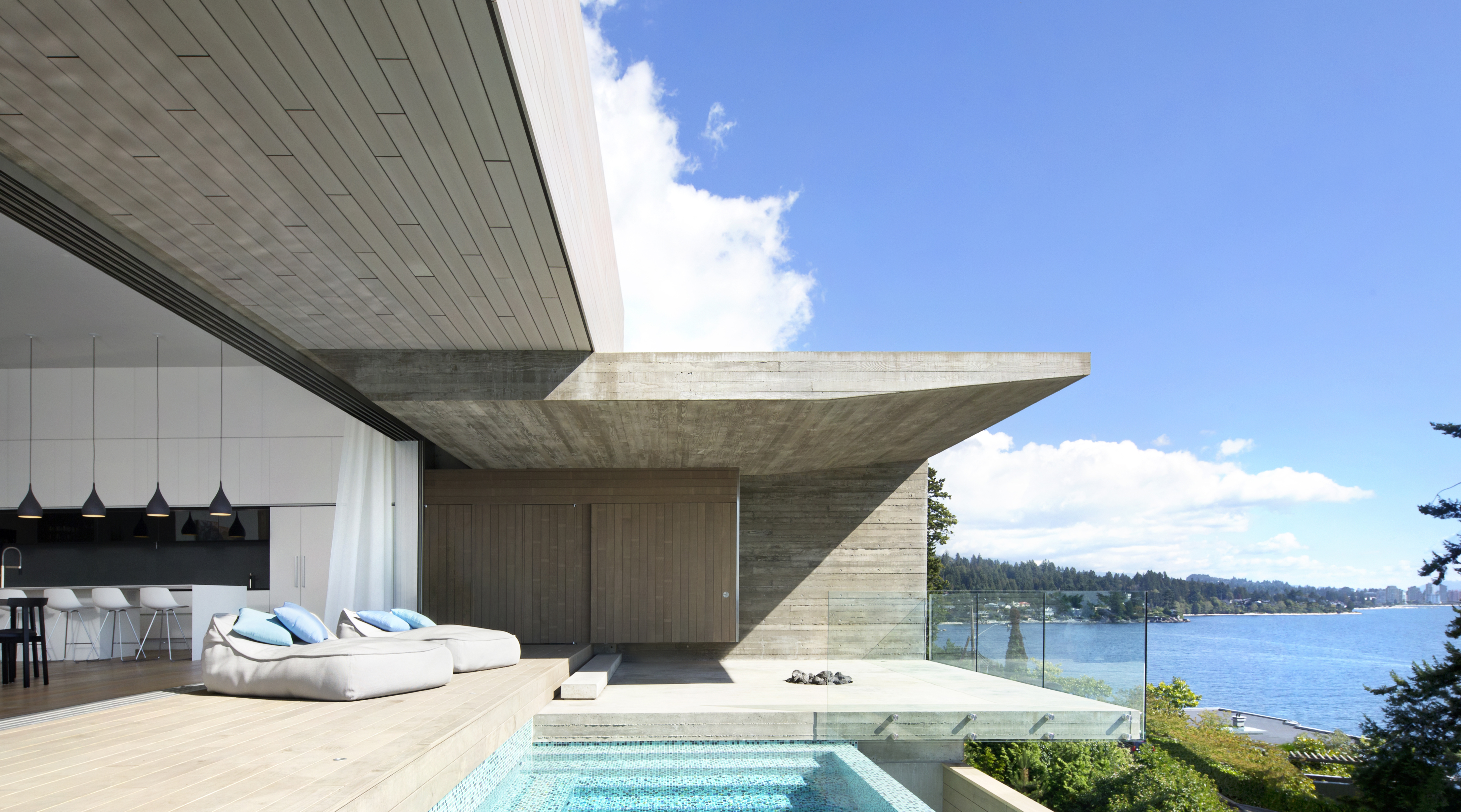 日落小屋；日落别墅（具体需结合语境，这里House一般可译为小屋别墅等，若有更明确语境，可给出更精准翻译）

注：若仅从字面严格按要求翻译为唯一结果，可写为日落屋 ，但此表达在日常语境中较少使用 丨加拿大温哥华丨Matt Mcleod & Lisa Bovell-17