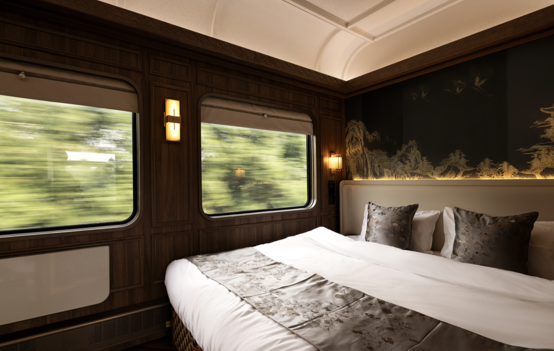 “熊猫专列·成都号”开启试乘体验！坐着火车吃火锅，顺便还能看熊猫-21