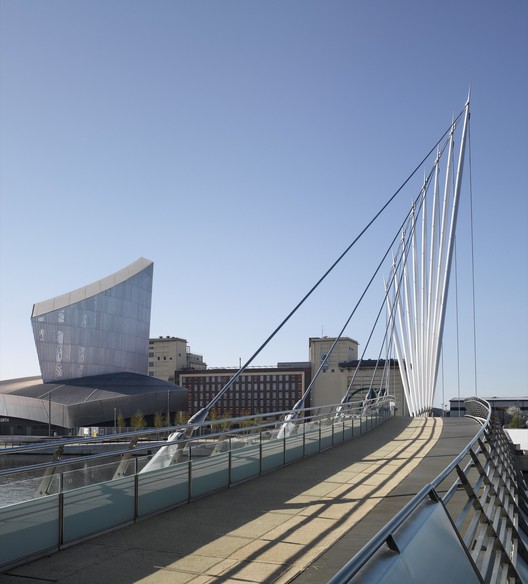 英国索尔福德码头 Media City Footbridge-7