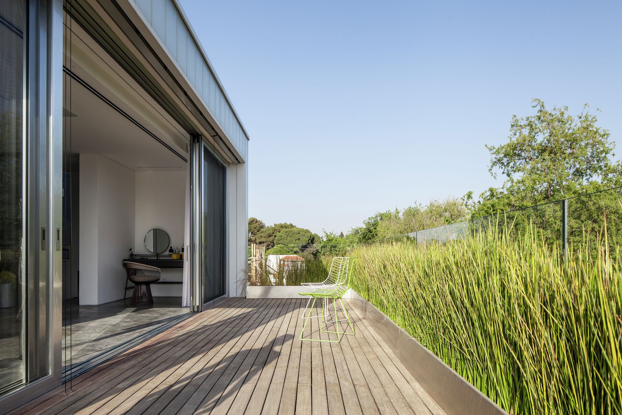 割裂与连接 | 混凝土与玻璃的共生之作-87