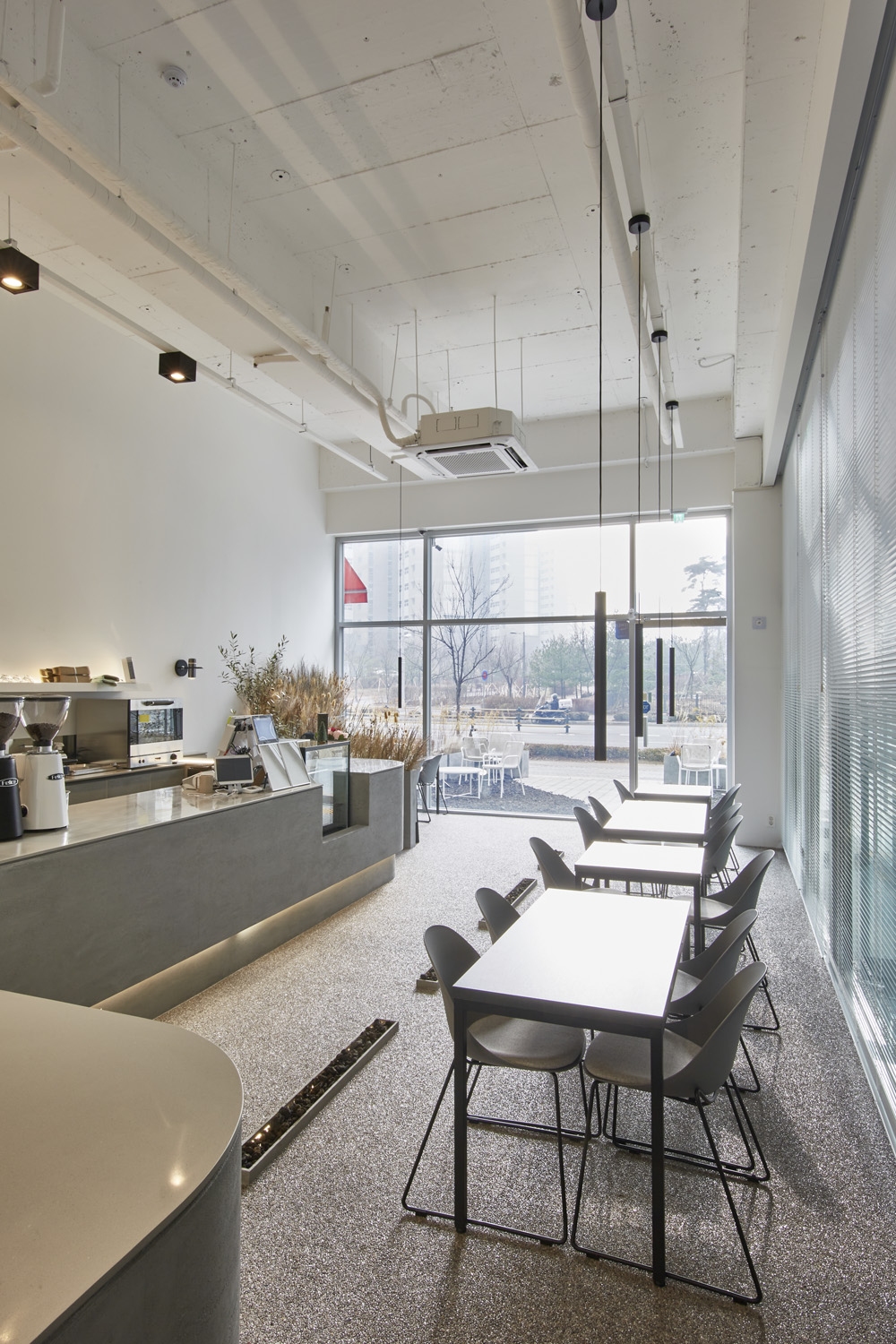 CAFE DOUDOU | 现代高级的 19 坪咖啡厅设计-9