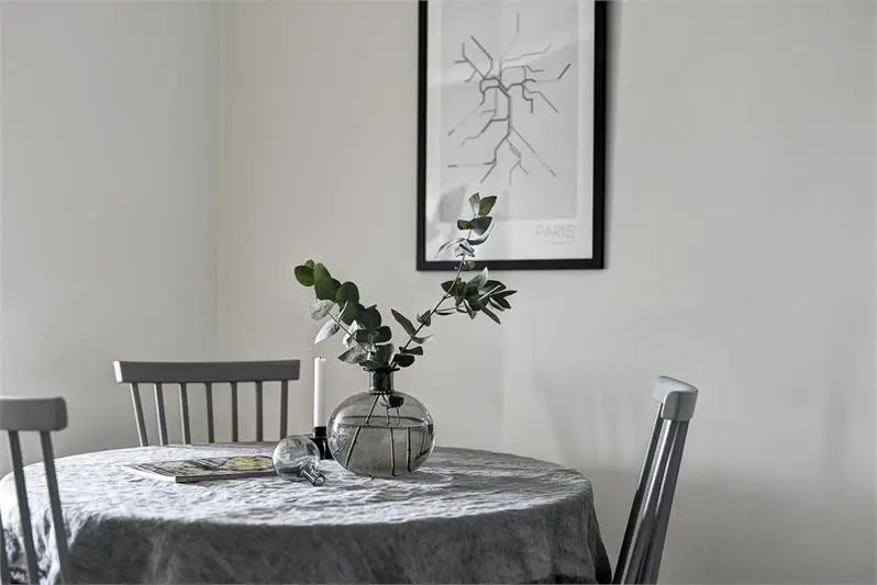 开放式卧室巧变双功能办公空间-15