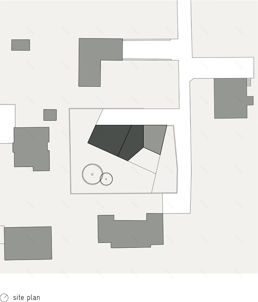 瑞士孔泰法布利齐别墅 | 紧凑与观景的完美结合-24