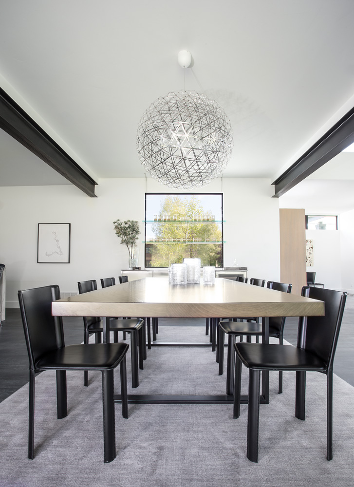 现代白色谷仓家居——公园城松树湾的私人住宅-22