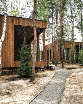 13号村庄丨乌克兰