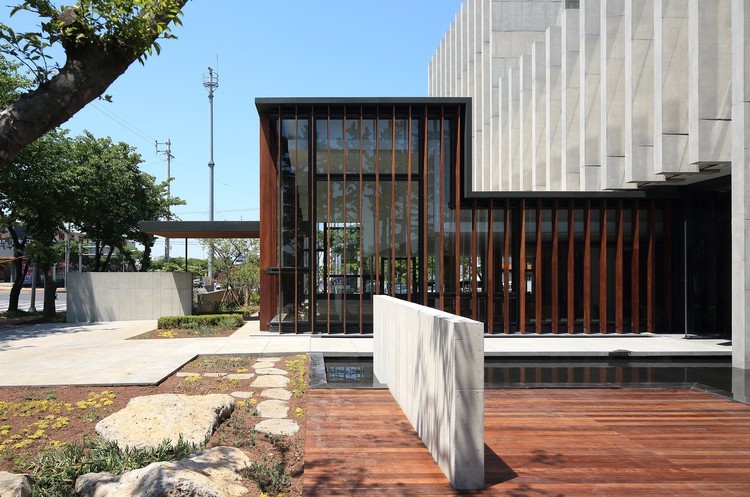 Jung Clinic Kim Seunghoy (Seoul National University) + KYWC Architects-12