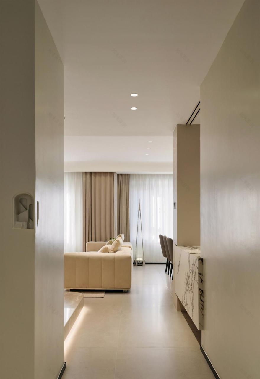 240平意式简约风家装设计-8