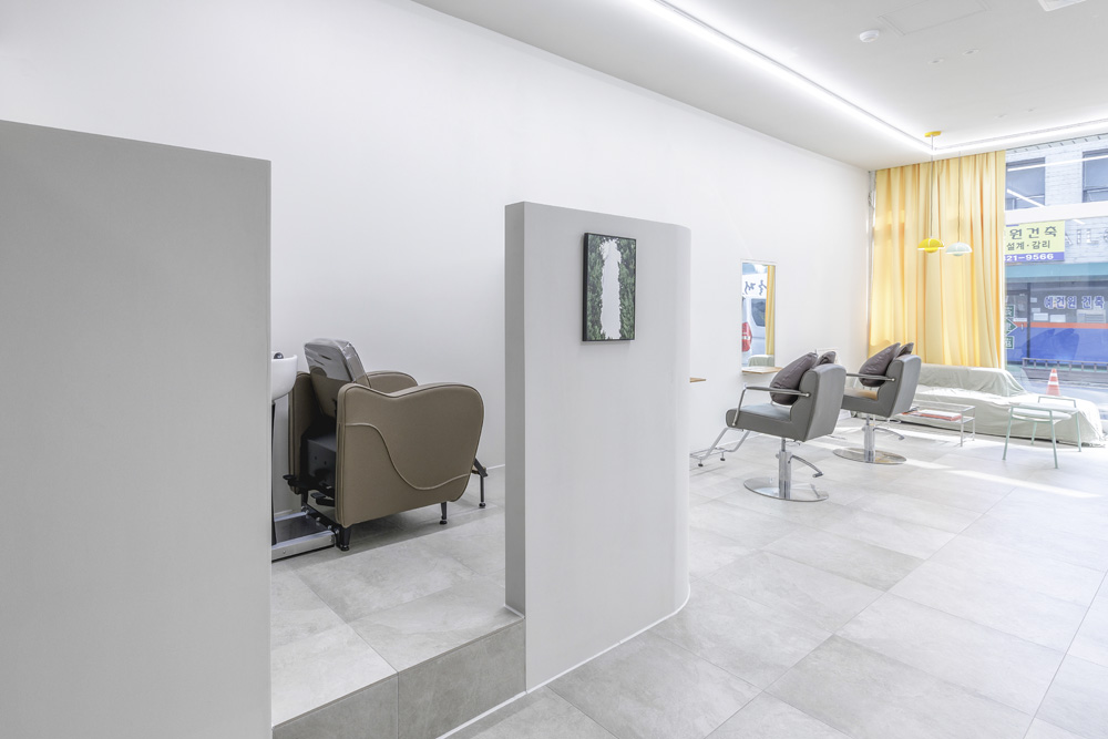 白色简约，20 平米小空间的华丽转身-9