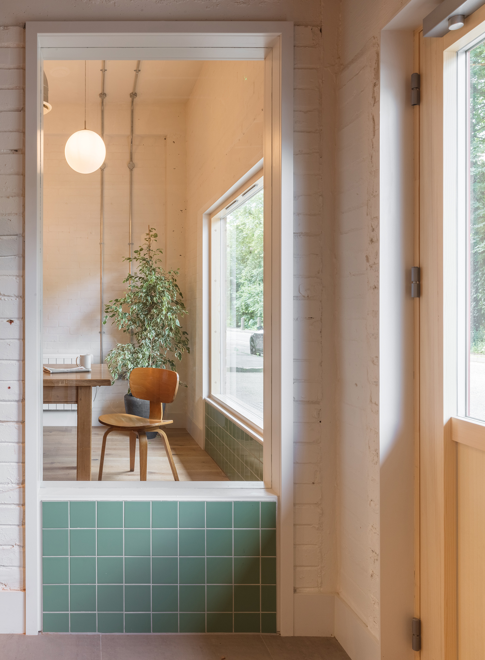 Shelter From The Storm / Holland Harvey Architects-17