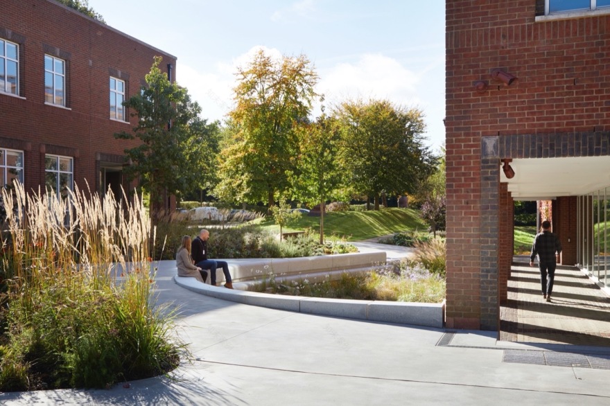 绿色之心的现代景观设计丨BD landscape architects-32