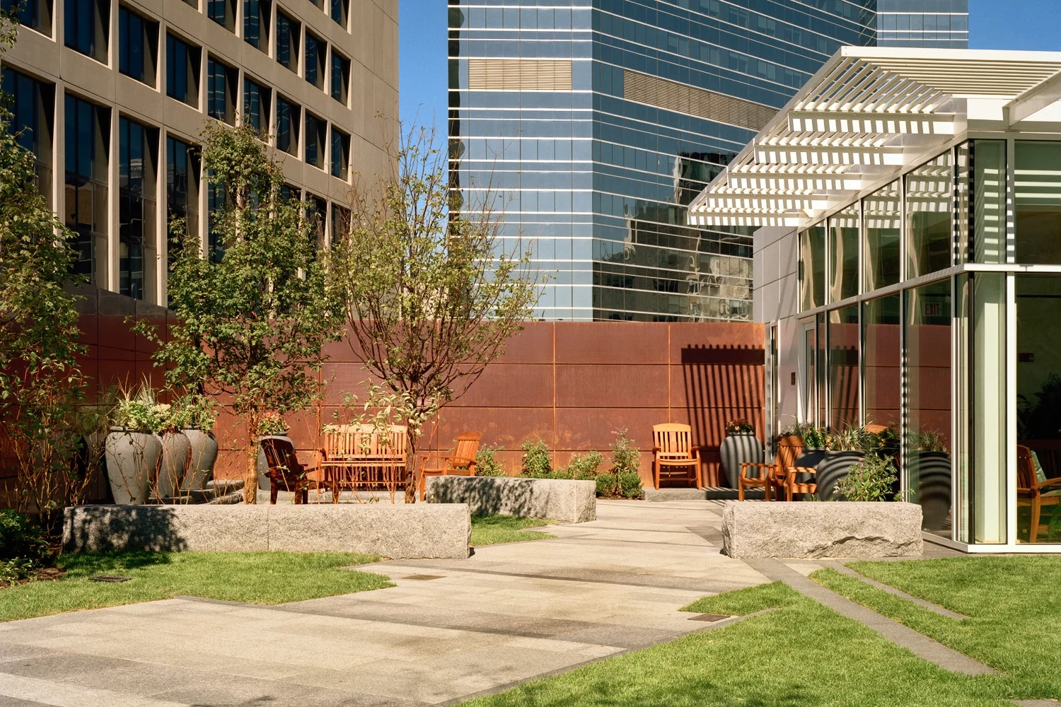 MGH Healing Garden at Yawkey Cancer Center — Halvorson | Tighe & Bond-31